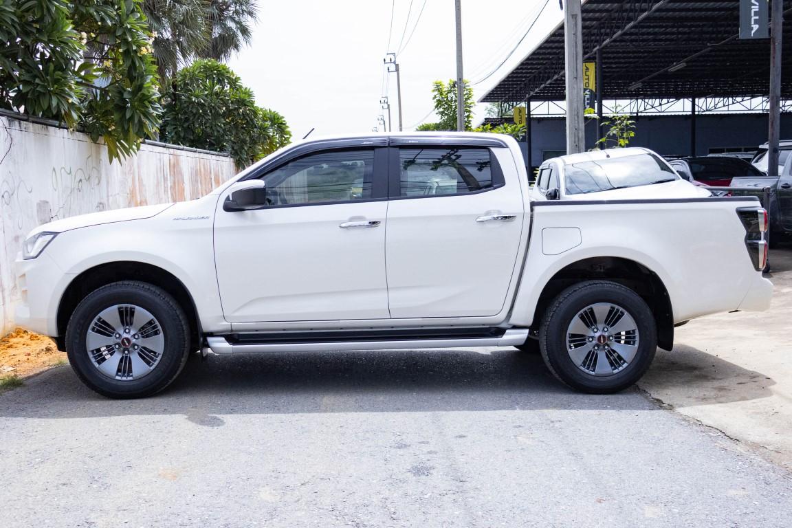 Isuzu Dmax Cab4 Hilander 1.9Z M/T 2020 *SK2018*